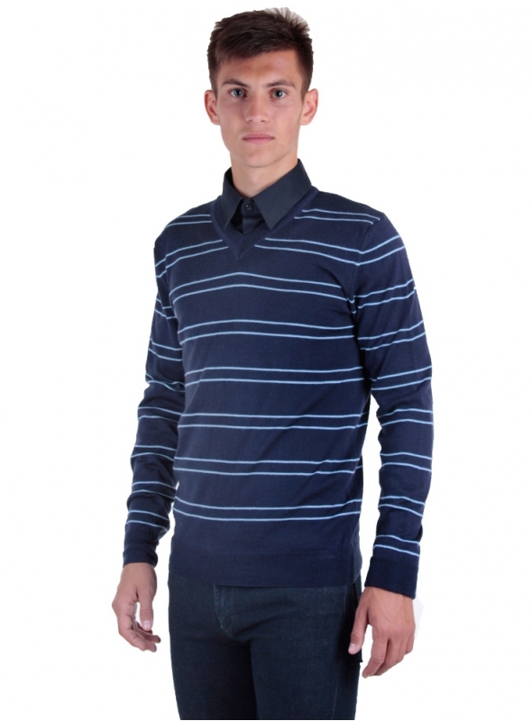 Пуловер чоловічий синій з V-подібним вирізом горловини в смужки