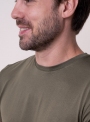 Чоловіча оливкова футболка