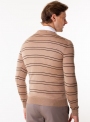Пуловер чоловічий бежевий з V-подібним вирізом горловини в смужки
