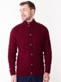 Sweater button with lining on shoulders