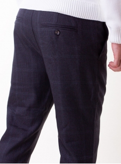 Men&#039;s grey check trousers