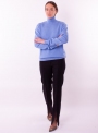 Женский голубой свитер гольф плотной вязки