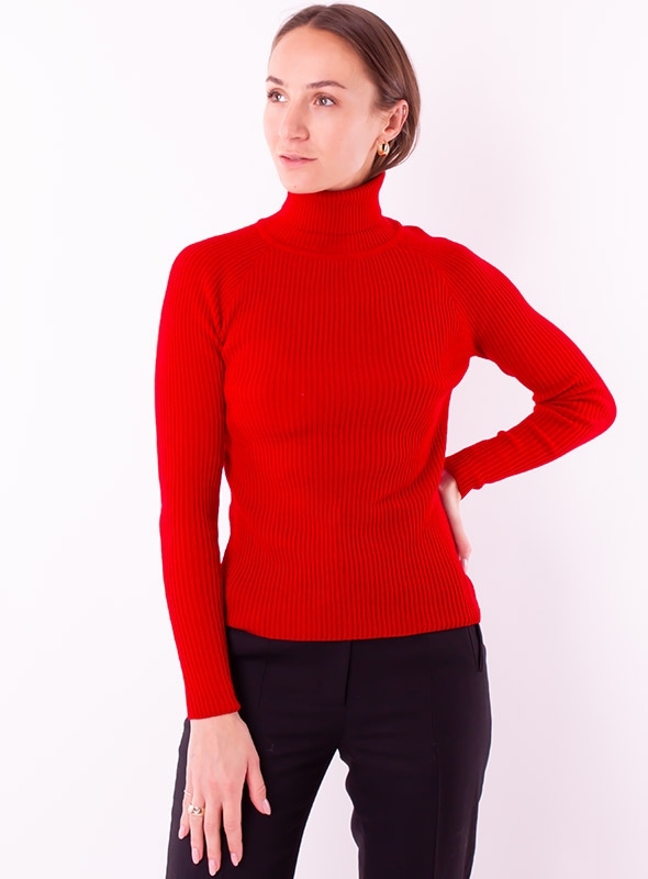 Женский красный свитер гольф тонкой вязки