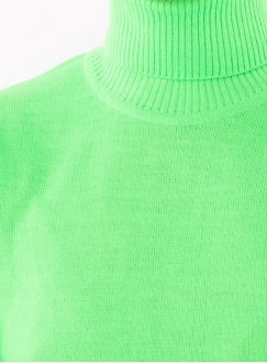Жіночий светр гольф Мілано салатового кольору тонкої в&#039;язки