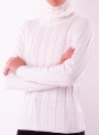Жіночий светр гольф  молочного кольору  тонкої в'язки