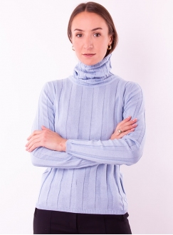 Жіночий светр гольф блакитного кольору тонкої в&#039;язки