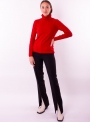 Женский свитер гольф красного цвета тонкой вязки