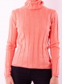 Женский свитер гольф персикового цвета тонкой вязки