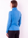 Женский свитер гольф ярко голубого цвета тонкой вязки