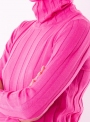 Женский свитер гольф малинового цвета тонкой вязки