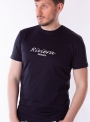 Мужская футболка черного цвета с надписью