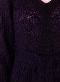 Женское вязаное джемпер-платье черного цвета с поясом