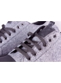 Sneakers gray
