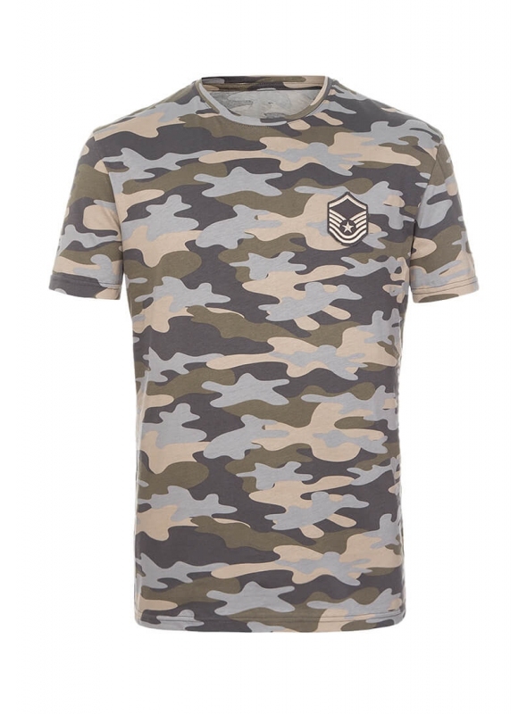 T-shirt of cotton green military